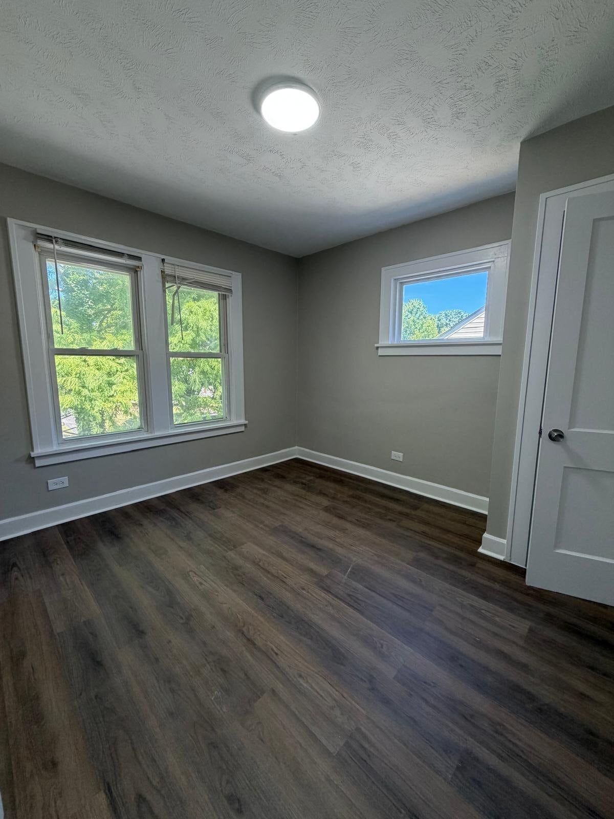Building Photo - 1067 Rushleigh Rd
