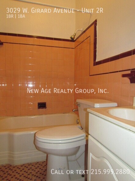 Building Photo - 3029 W Girard Ave