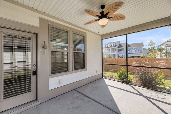 Building Photo - Stunning 4 Bed, 3.5 Bath in Oakfield of Jo...
