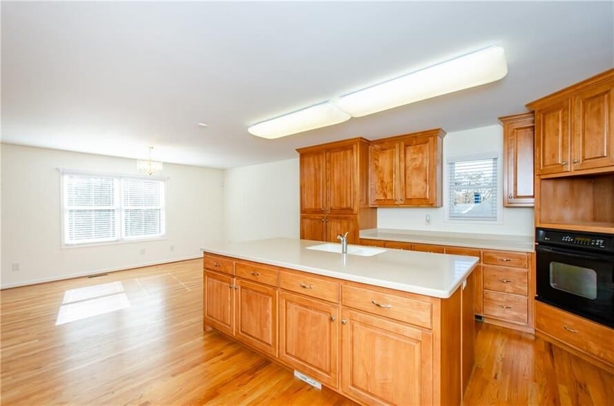 Building Photo - 3950 Chattahoochee Rd