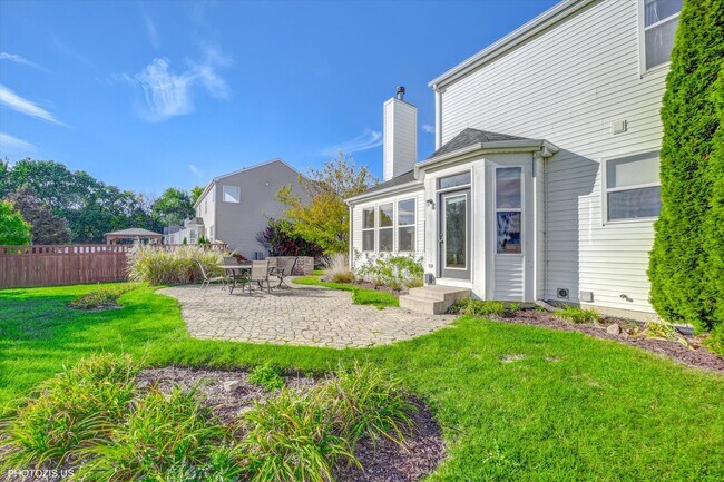 Building Photo - 24525 Champion Dr