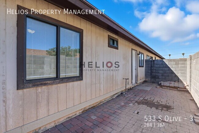 Building Photo - 533 S Olive-3