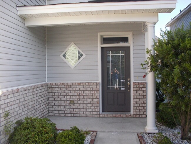 Building Photo - 60 Summer Hill Ct