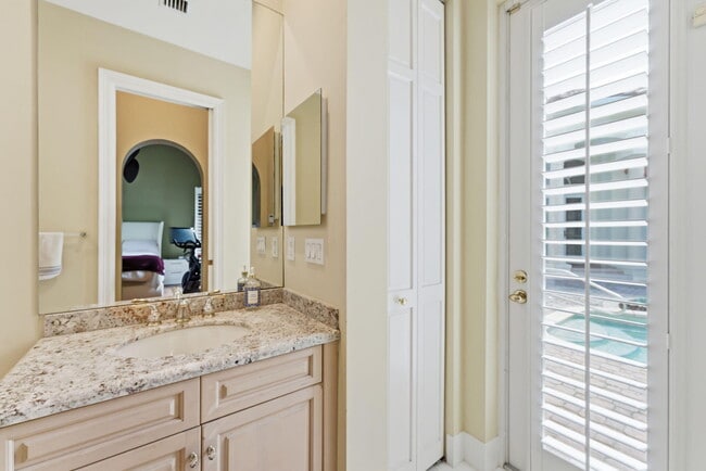 Building Photo - 7162 Vía Firenze