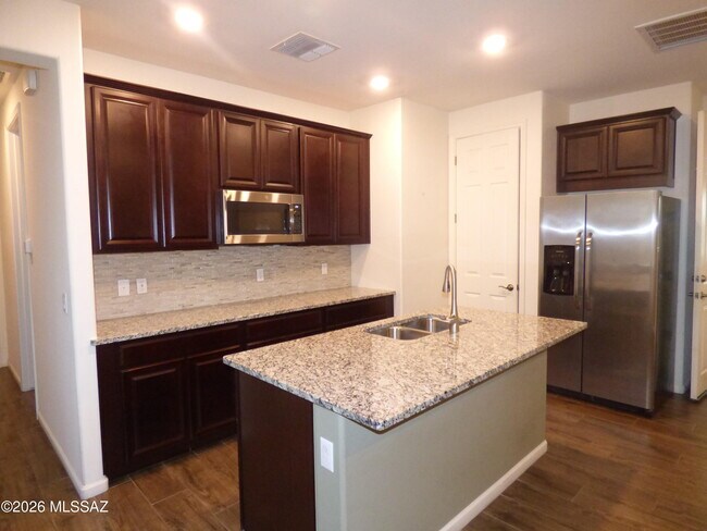 Building Photo - 12850 E Quail Wash Canyon Ln