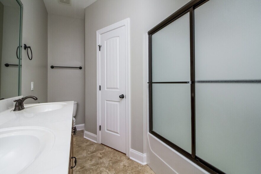 Building Photo - 1067 Windtree Trace