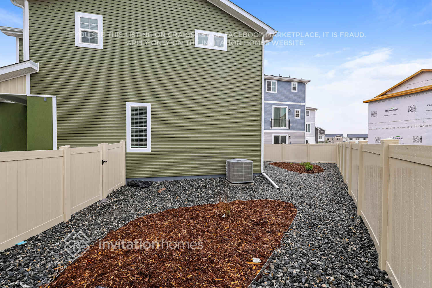 Building Photo - 3377 Streamwood Dr