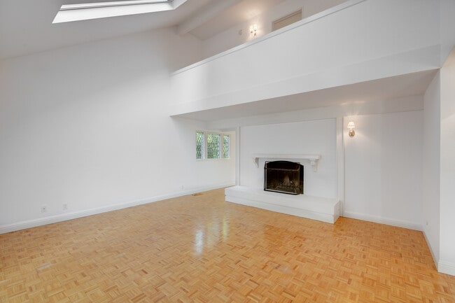 Building Photo - 15 Niven Way