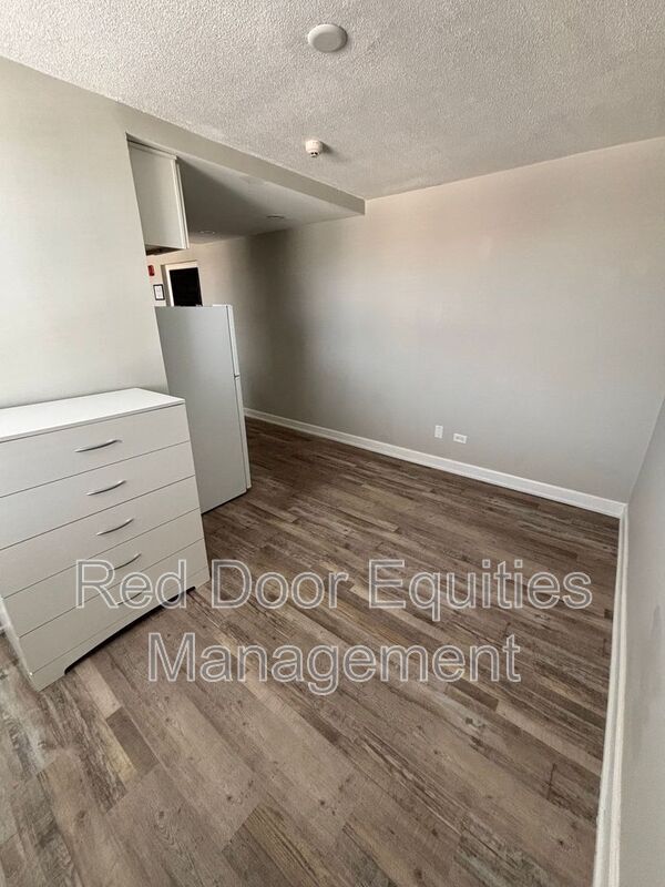 Building Photo - 123 N Broad St