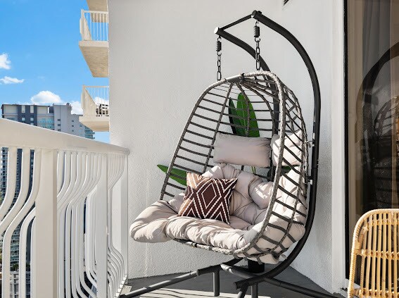 Building Photo - 1200 Brickell Bay Dr