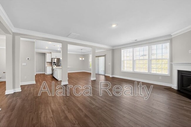 Building Photo - 7172 Sylvan Retreat Dr