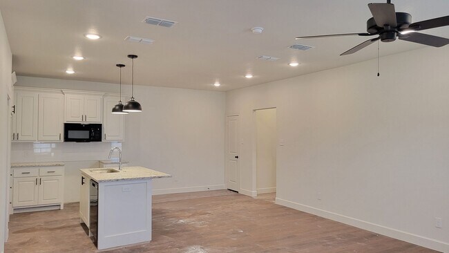 Building Photo - 7120 22nd Pl