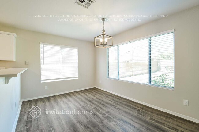 Building Photo - 7138 West Via De Luna Dr