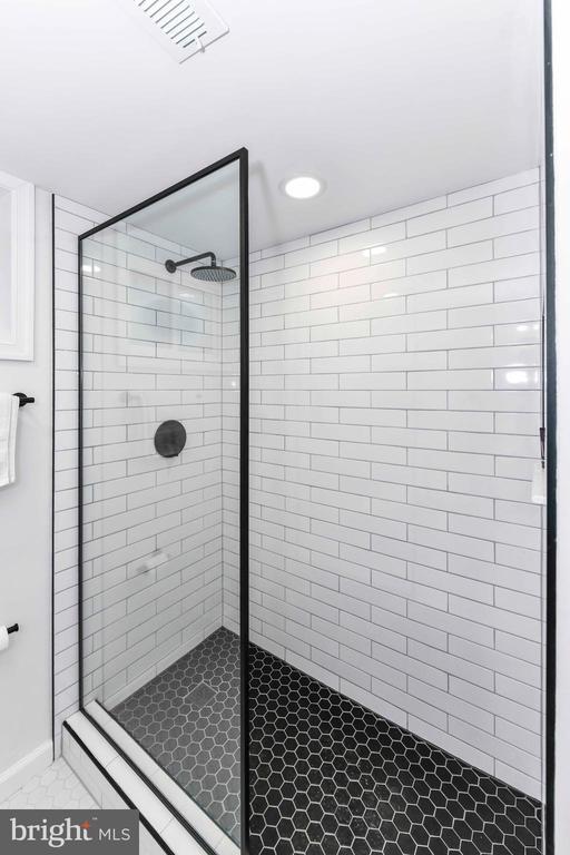 Building Photo - 4706 8th Rd S