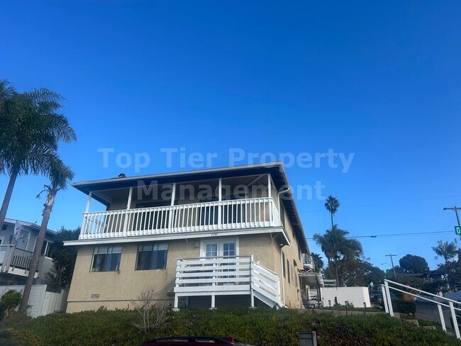 Primary Photo - ***Ocean-View Bungalow in Beautiful Cardiff By the Sea - 2 bed/2 bath - Available NOW***
