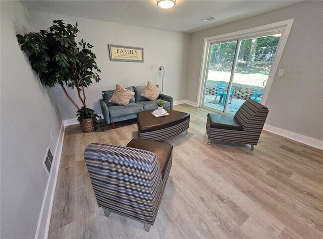 Building Photo - 2968 McGlynn Ct