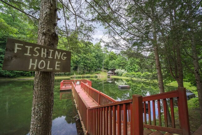 Building Photo - 195 Black Bear Dr