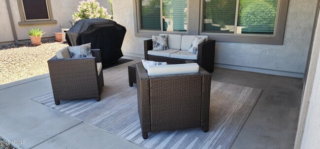 Building Photo - 18903 N 261st Dr