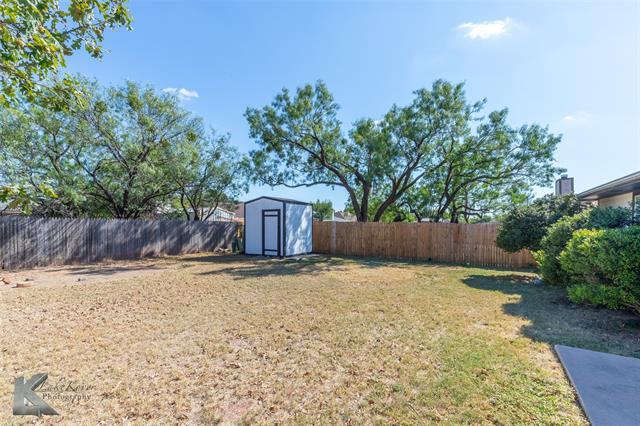 Building Photo - 717 Chanticleers Ln