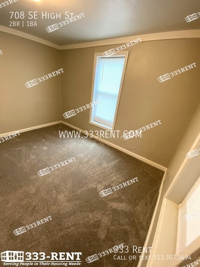 Building Photo - 708 High St