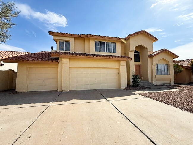 Building Photo - Spacious Garden Lakes Beauty – Vaulted Ceilings, 3-Car Garage & Stunning Upgrades!