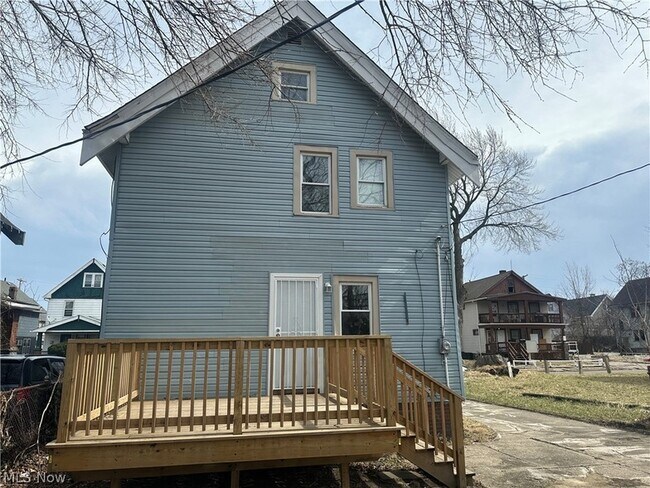 Building Photo - 1268 E 133rd St