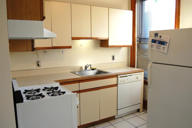 Primary Photo - 504 Washington St