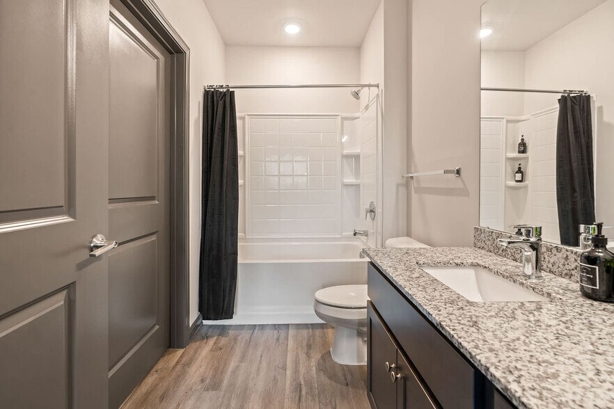 Building Photo - 1540 Dunn Rd