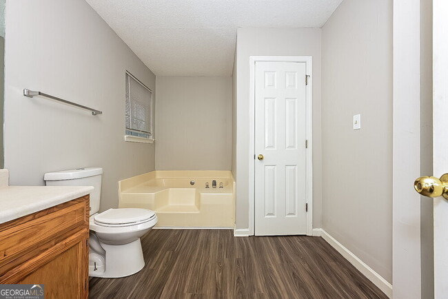 Building Photo - 236 Brandon Ridge Cir