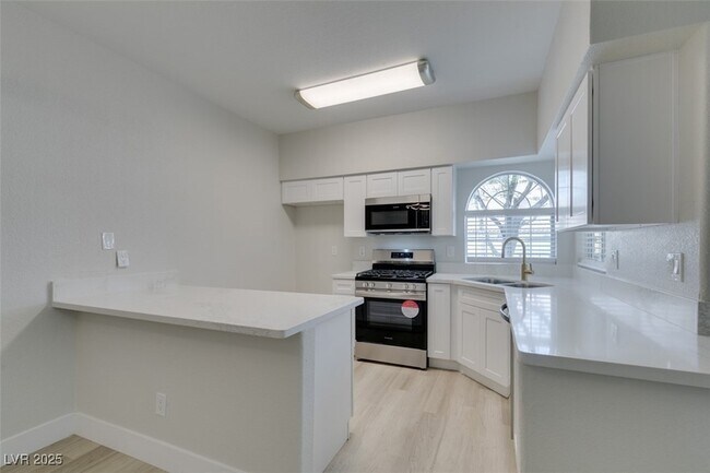 Building Photo - 2251 Wigwam Pkwy