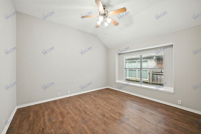 Building Photo - 2217 Kingsdale Ct