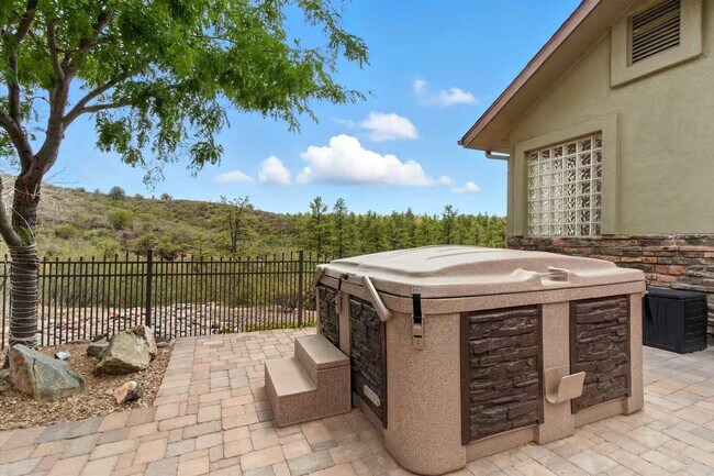 Building Photo - 1670 South Maddi-SI ID1475807P