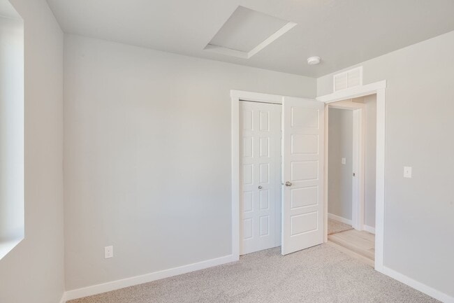 Building Photo - At Last, This Is What You’ve Been Searching For.