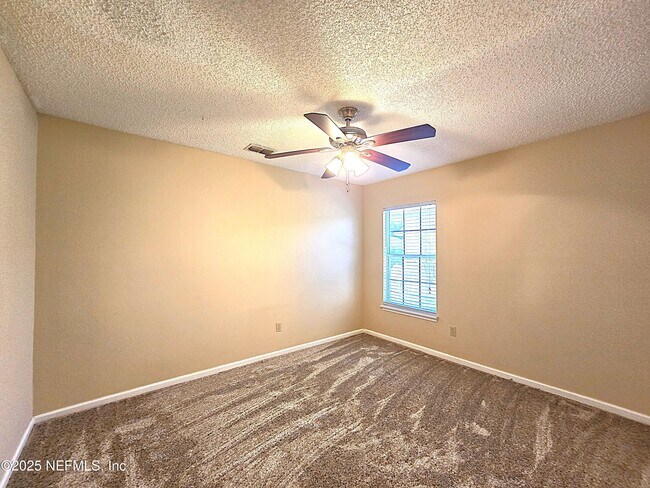 Building Photo - 1864 Sunchase Ct