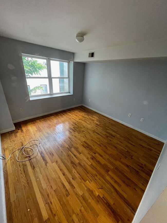 Building Photo - 473 Clinton Avenue