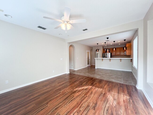 Building Photo - West Sacramento Gem with 3 Bedrooms & 2 Ba...