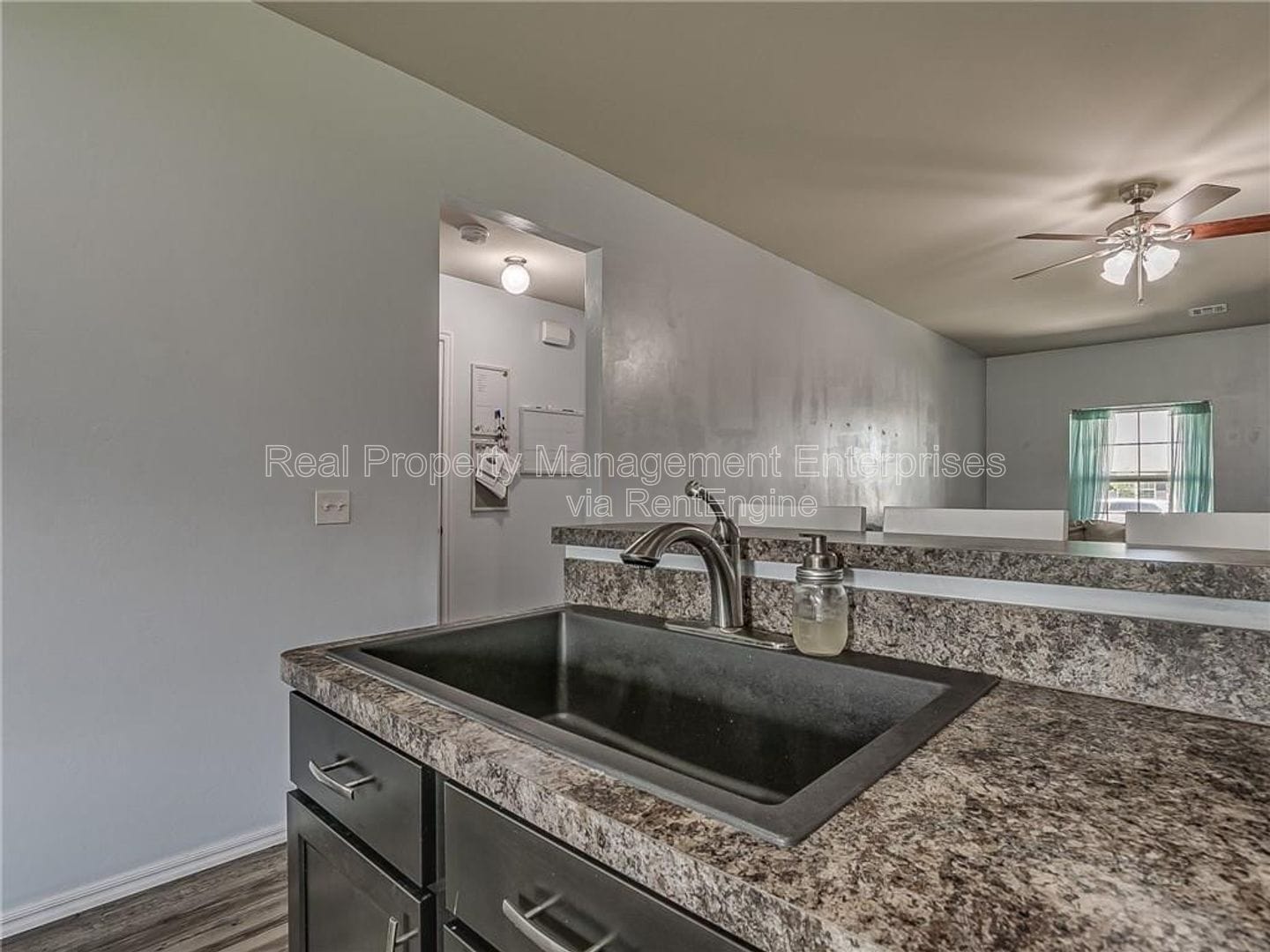 Building Photo - 1912 Autumn Way