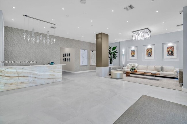 Building Photo - 3640 Yacht Club Dr