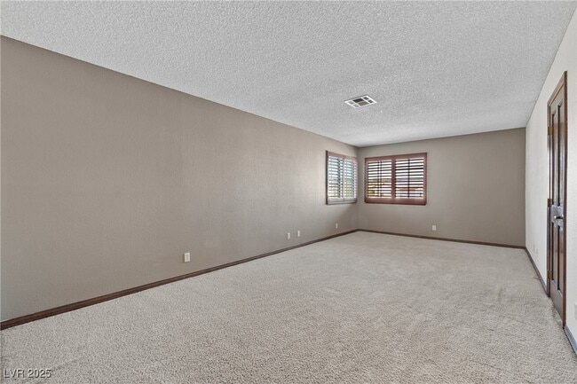 Building Photo - 3963 Tudur Ln