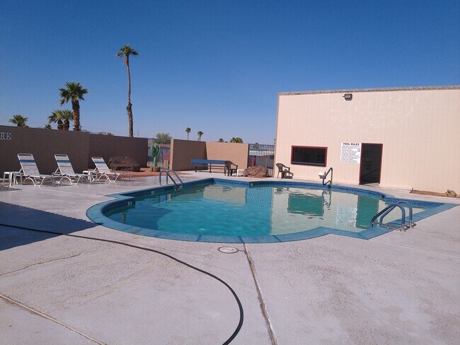 Building Photo - WInter Rental Oct to April 2026