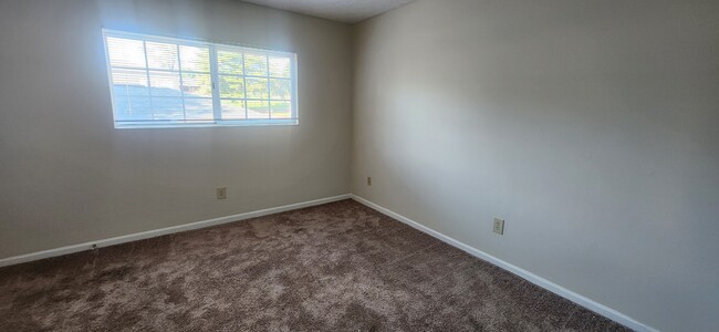 Building Photo - 1416 Missouri Ave