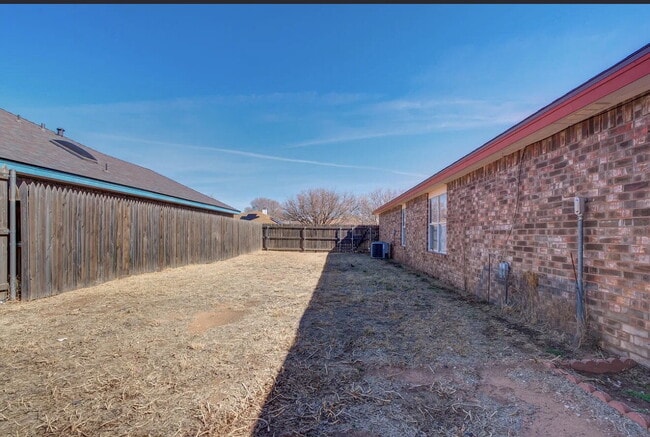 Building Photo - "Charming 3-Bed, 2-Bath Home in Lubbock - 1509 Sq Ft of Comfortable Living!"