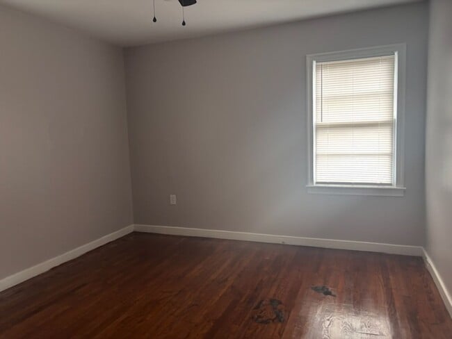 Building Photo - 245 Sykes Rd