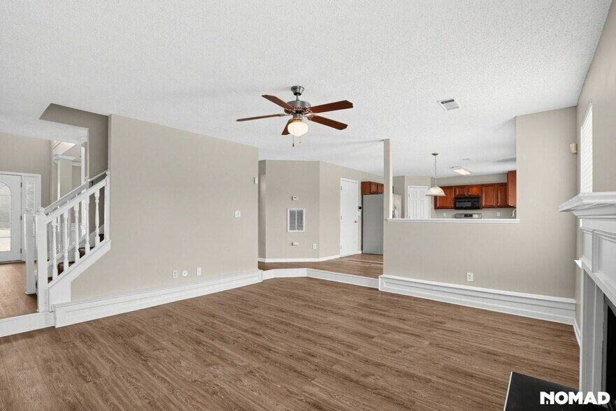 Building Photo - 3693 Arminto Dr