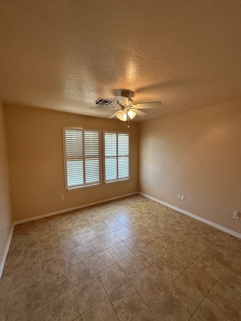 Building Photo - 917 Periwinkle Dr