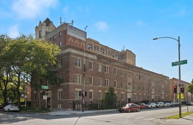 Building Photo - Spacious 2-Bedroom, 2-Bath Condo AVAILABLE NOW
