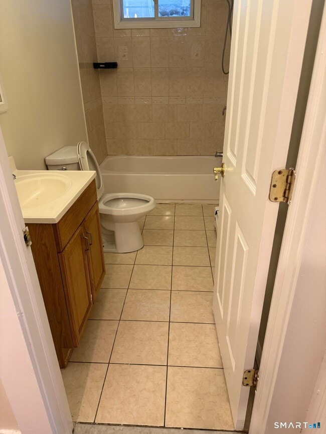 Building Photo - 1018 Hancock Ave