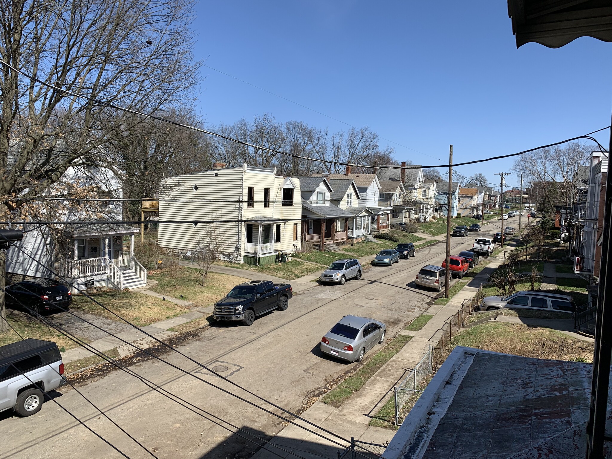 Building Photo - 1827 Tilden Ave
