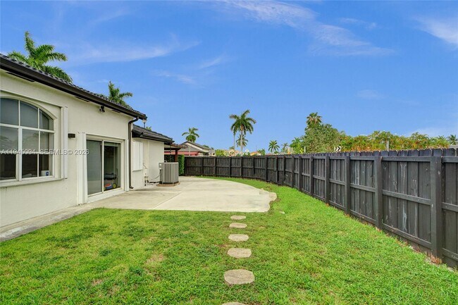 Building Photo - 898 NW 131st Ave