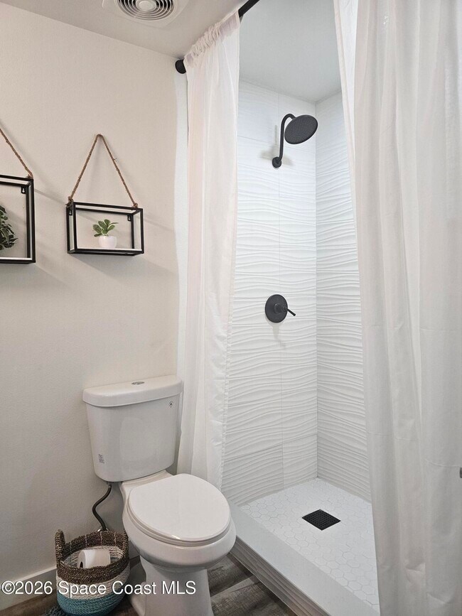 Building Photo - 872 Sadnet Cir NE